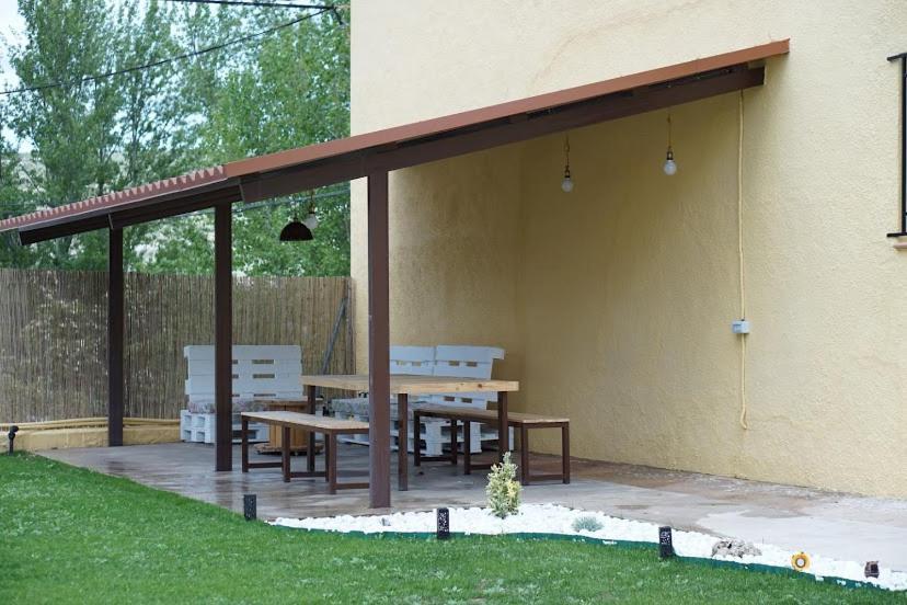فيلا La Casa Del Rio Granja Llumes المظهر الخارجي الصورة